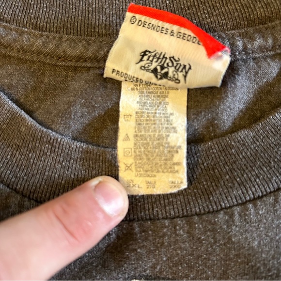 Vintage Y2K Red Stripe Beer Alcohol Shirt - Picture 5 of 5